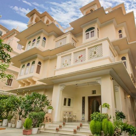 Akshay Niwas Boutique Luxury Hotel Удайпур Экстерьер фото