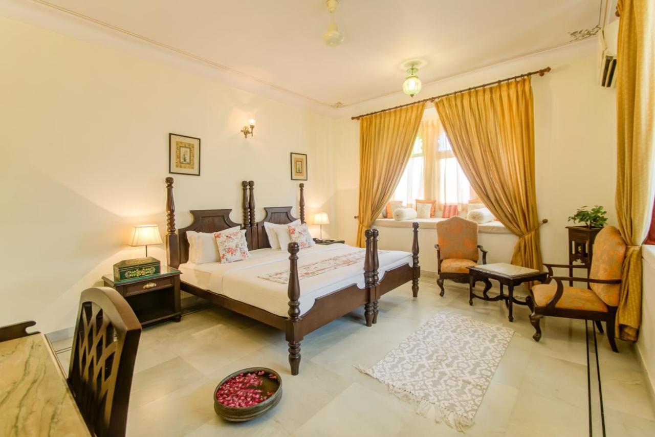 Akshay Niwas Boutique Luxury Hotel Удайпур Экстерьер фото